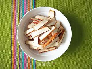 【回锅肉豆干】的做法步骤：2