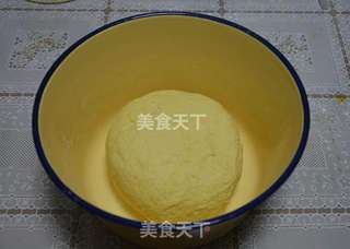 双色南瓜馒头的做法步骤:2