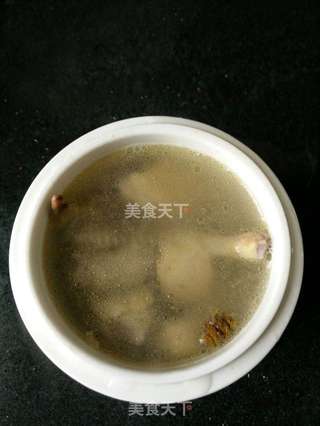 枫斗炖鸽的做法步骤：6