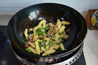 玉米笋炒肉的做法步骤：6
