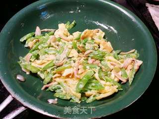 四季豆萝卜干炒蛋的做法步骤:5