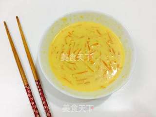 胡萝卜丝蛋饼的做法步骤:6