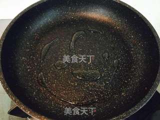 胡萝卜丝蛋饼的做法步骤:8