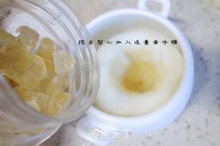 桂花冰糖炖雪梨的做法步骤:2