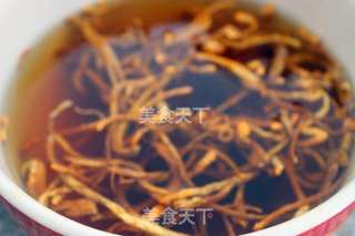 虫草花瘦肉汤的做法步骤：2