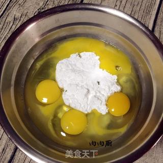 如何做一份美美好吃的下午茶甜品之水果蛋糕杯#肉肉厨的做法步骤:3