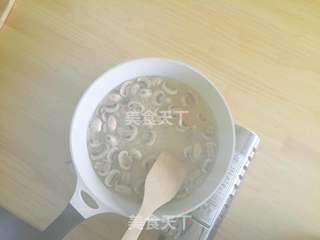 蘑菇浓汤的做法步骤:2