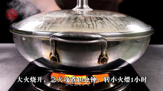 【猪尾巴烧白萝卜】吃了不许翘尾巴的做法步骤:4