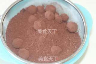 伯爵茶黑松露巧克力球的做法步骤:8