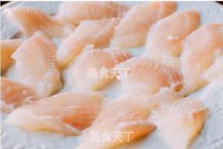 川味豆腐鱼汤的做法步骤：1