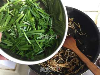 韭菜木耳炒豆干的做法步骤:8
