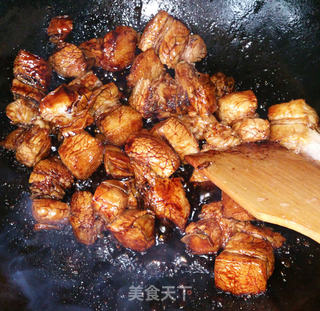 大肉红烧的做法步骤:4