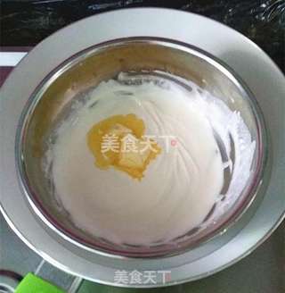 #柏翠大赛# 拉花轻拉酪蛋糕的做法步骤:4