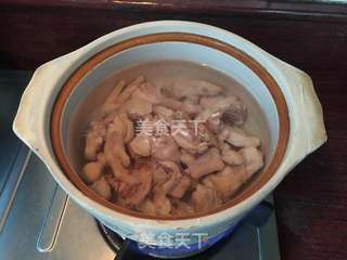 竹荪棷子鸡汤的做法步骤：5