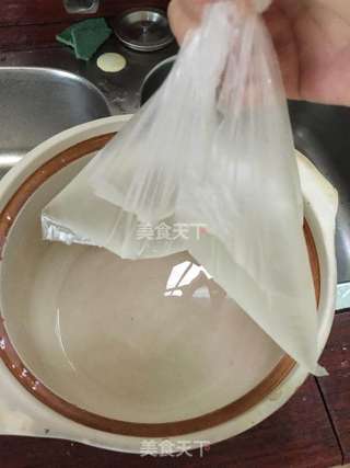竹荪棷子鸡汤的做法步骤：3