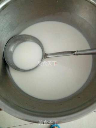 椰浆千层马蹄糕的做法步骤:2