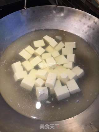 水煮鱼头的做法步骤:3