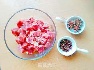 油焖牛肉小辣椒的做法步骤:3