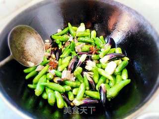 油焖牛肉小辣椒的做法步骤:8
