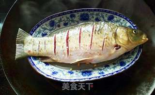 清蒸鲫鱼的做法步骤：2