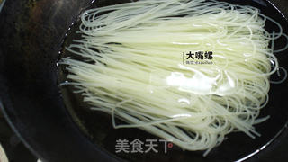 干炒好欢螺螺蛳粉丨大嘴螺的做法步骤:2