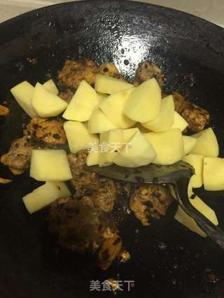 老干妈豆豉烧排骨的做法步骤:5