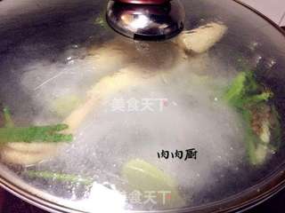 如何做最地道的重庆口水鸡（香辣的口水都出来啦）#肉肉厨的做法步骤：4