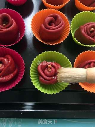 #柏翠大赛#红玫瑰花面包的做法步骤:12
