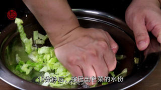 爽脆适口补益脾胃的【翡翠牛百叶】的做法步骤:2