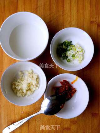 蒜香豆腐的做法步骤:2
