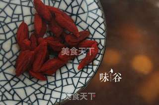 罗汉果淮山猪骨汤的做法步骤:5