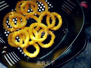 空炸鱿鱼圈的做法步骤:11