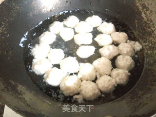 香炸鲈鱼丸的做法步骤:12