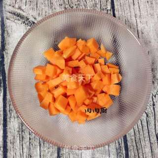 烤鲜鱿鱼筒饭#肉肉厨的做法步骤:3