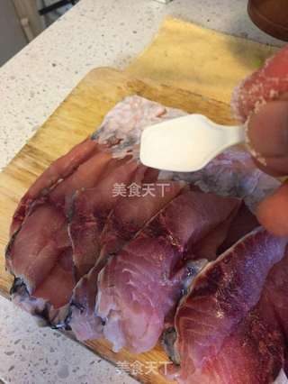 糖醋脆皮鱼(操作方法)的做法步骤:5