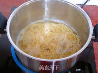 茭白炒意面的做法步骤:3