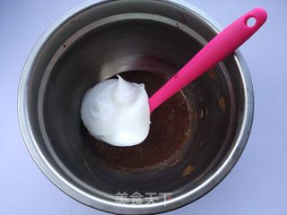 #柏翠大赛#可可戚风奶油蛋糕的做法步骤:6