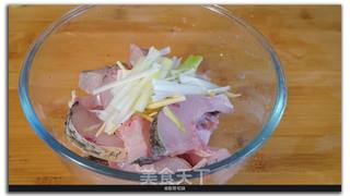 酥鱼的做法步骤:2