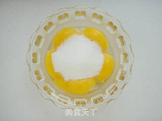#柏翠大赛#大白酸奶戚风蛋糕的做法步骤:5