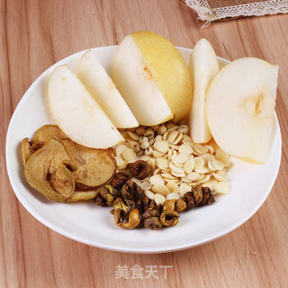 广东益肺糖水-川贝石斛雪梨糖水的做法步骤：1
