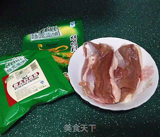 #信任之美# 蜜汁香草煎鸭脯的做法步骤：1