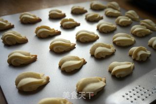 #柏翠大赛#贝壳果酱夹心曲奇的做法步骤:11