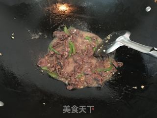 黑椒牛肉蝴蝶面的做法步骤：8