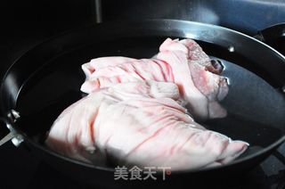 酱肘子的做法步骤:3