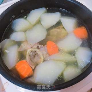 萝卜筒骨汤的做法步骤:5