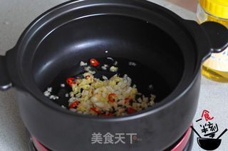 砂锅花甲粉的做法步骤:2