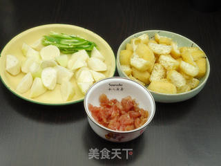 茭白焖豆腐的做法步骤:2