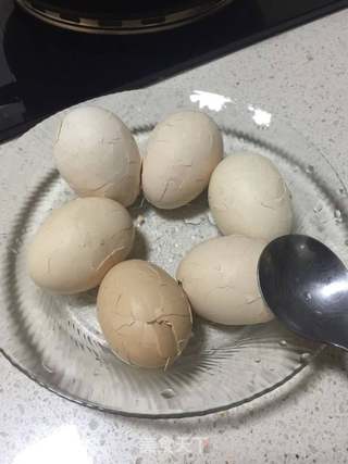 五香卤水蛋的做法步骤:4
