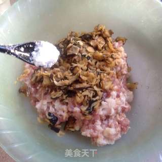 猪猪肉包子的做法步骤:8