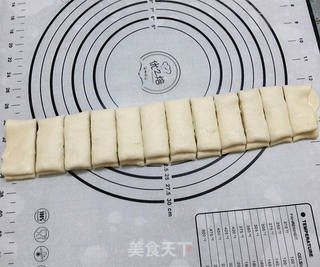 葱油花卷的做法步骤:10